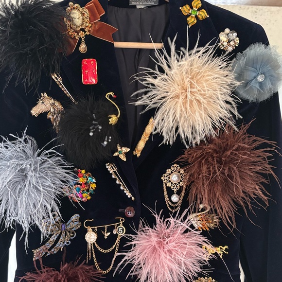 Vintage Inspired Brooches - Picture 5 of 5